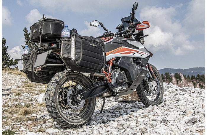 Jaké kufry na moto