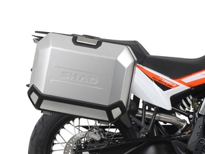 Kompletní sada bočních hliníkových kufrů SHAD TERRA 36L/47L, včetně montážní sady KTM Adventure 790/890 (R)