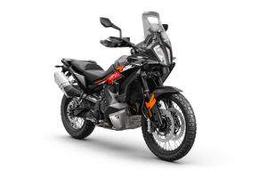 790 ADVENTURE BLACK 2023