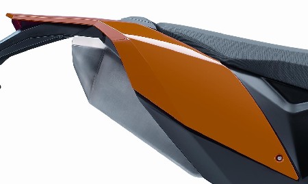 REAR FENDER