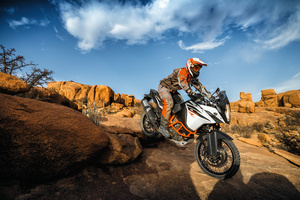 1090 Adventure R 2017 verze L 70kW