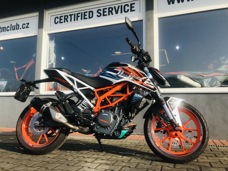390 DUKE 2017 WHITE 10371km 